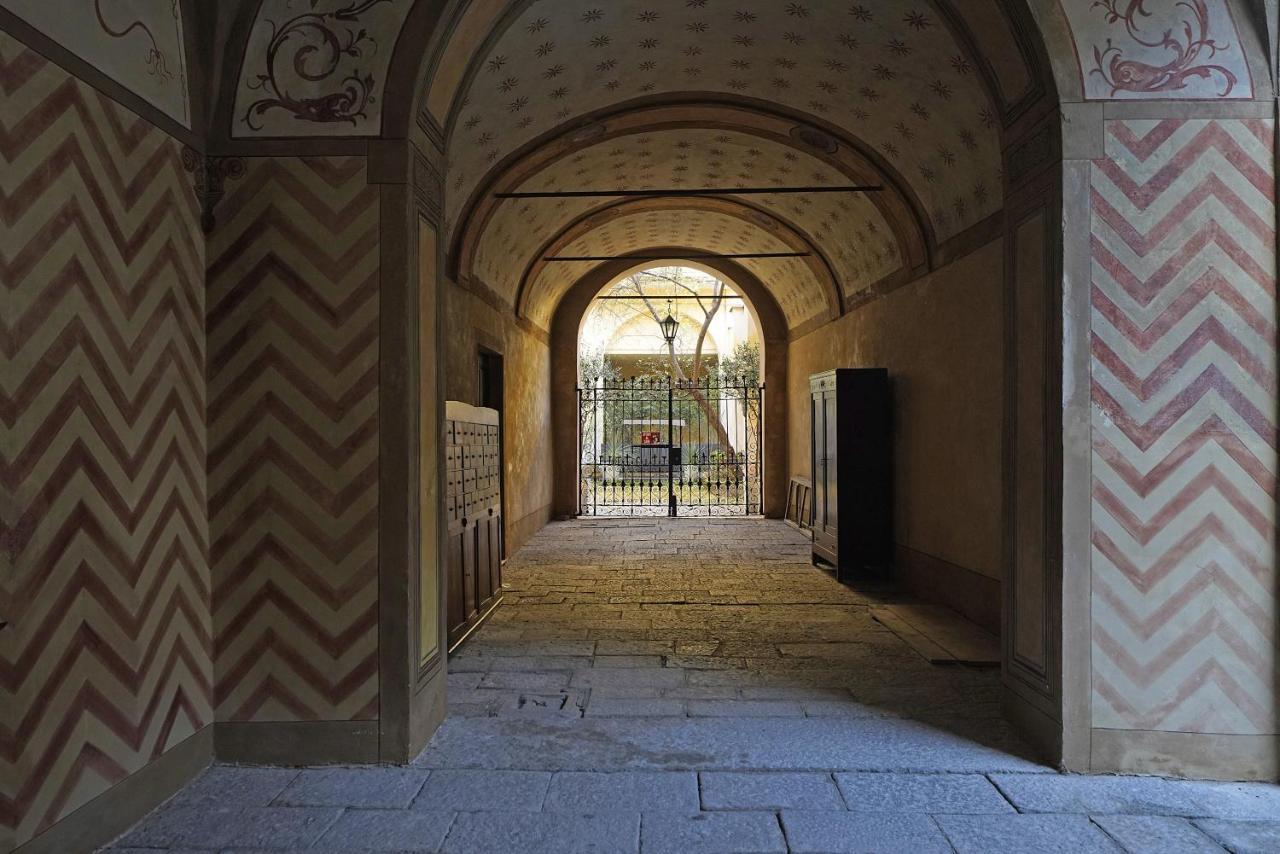 Foresteria Palazzo Guazzoni Zaccaria *